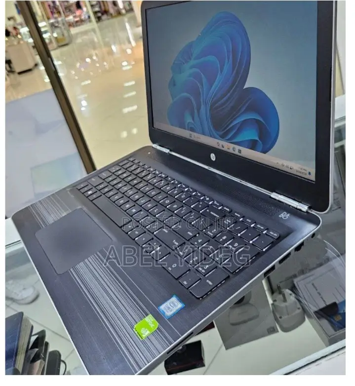 New Laptop HP Pavilion 15 8GB Intel Core I5 SSD 512GB