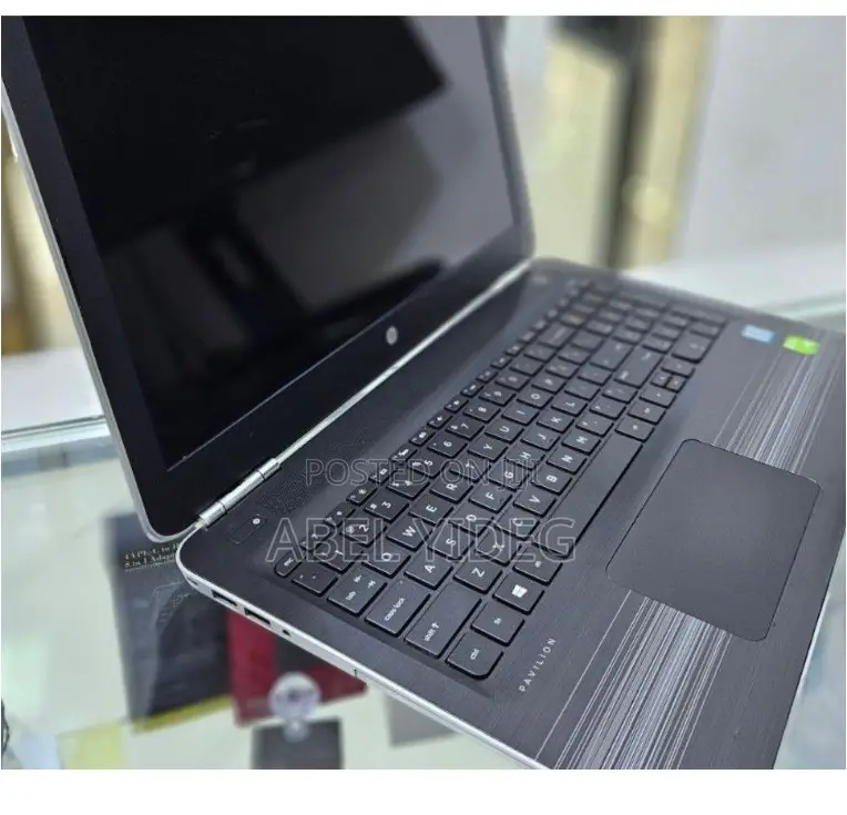 New Laptop HP Pavilion 15 8GB Intel Core I5 SSD 512GB