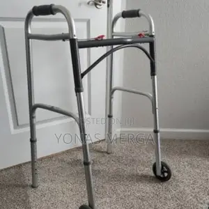 Folding Walker: Designed for Safety and Convenience