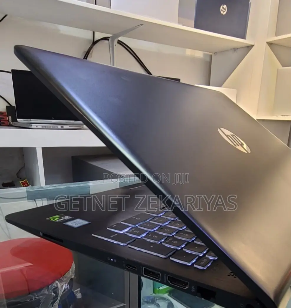 New Laptop HP Pavilion 15 16GB Intel Core I7 SSD 256GB