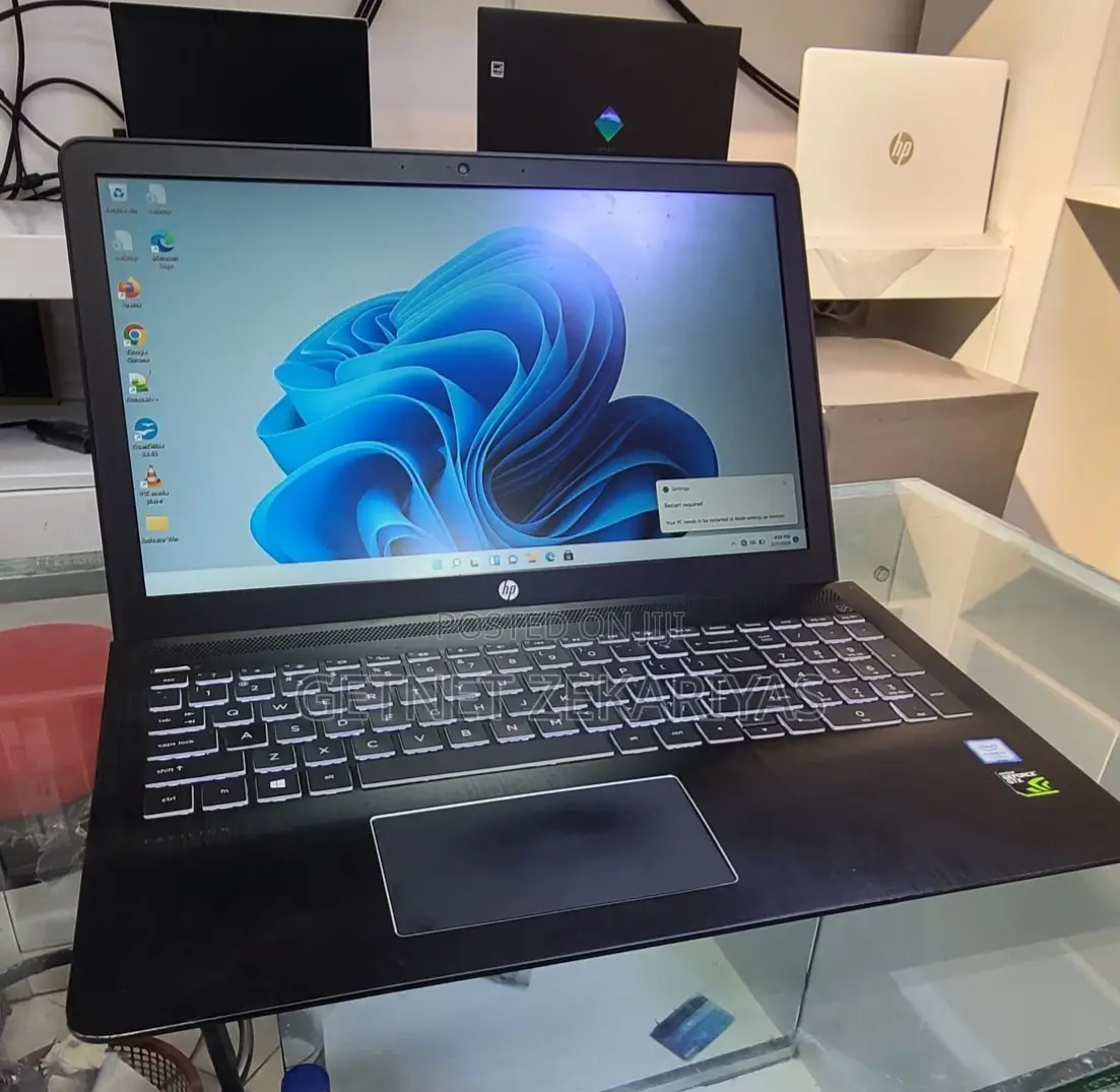 New Laptop HP Pavilion 15 16GB Intel Core I7 SSD 256GB