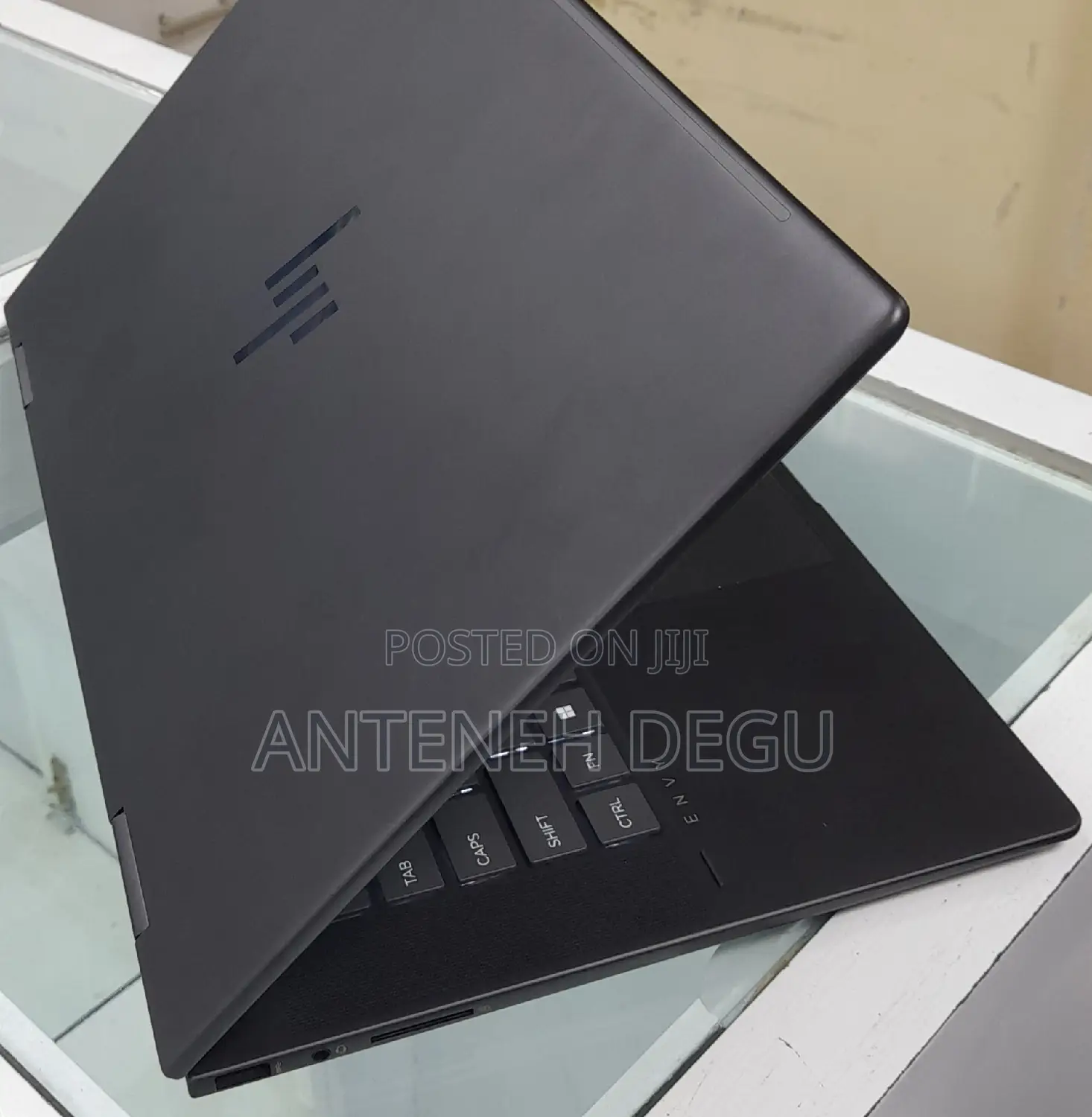 New Laptop HP Envy X360 8GB AMD Ryzen 5 SSD 512GB