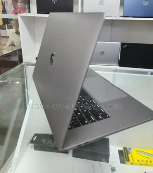 New Laptop Apple MacBook Pro 2019 32GB Intel Core I7 SSD 512GB