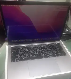 New Laptop Apple MacBook Pro 8GB Intel Core I5 SSD 256GB