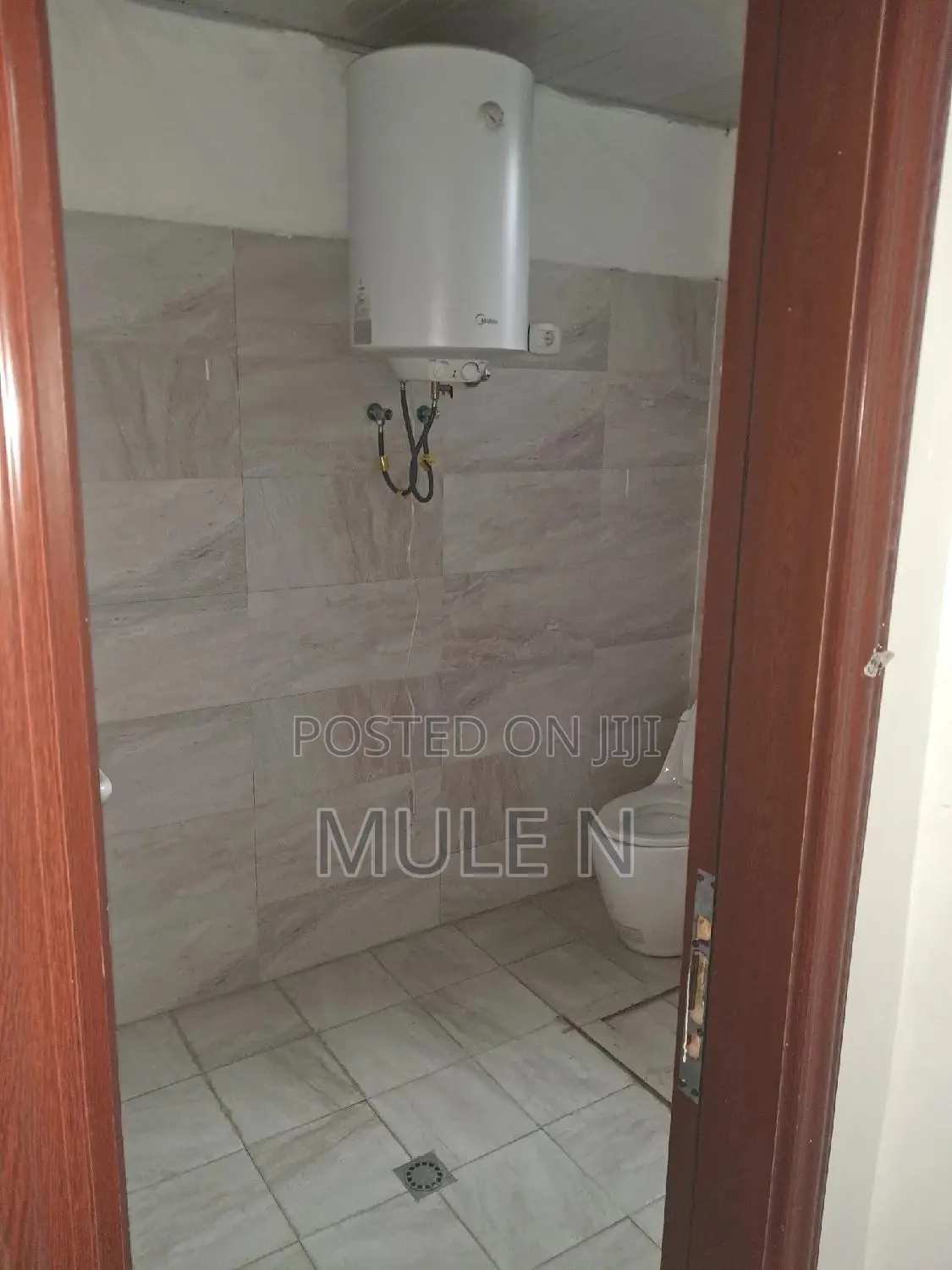 Furnished 3bdrm Apartment in ፊጋ የግል አፖራታማ, Bole for sale