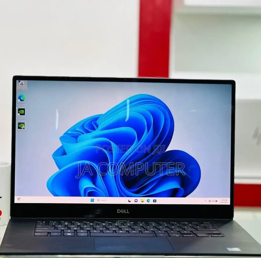 New Laptop Dell XPS 15 32GB Intel Core I7 SSD 1T