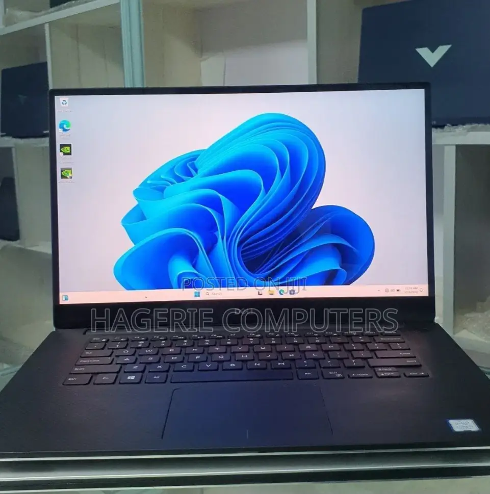 New Laptop Dell XPS 15 32GB Intel Core I7 SSD 1T