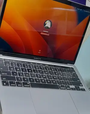 New Laptop Apple MacBook Pro 2021 M1 8GB Apple M1 SSD 256GB