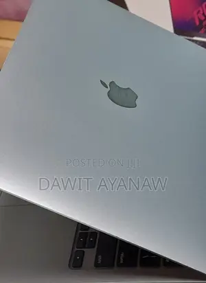 New Laptop Apple MacBook Pro 2021 M1 8GB Apple M1 SSD 256GB