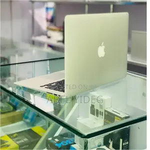 Laptop Apple MacBook Pro 2017 8GB Intel Core I5 SSD 128GB