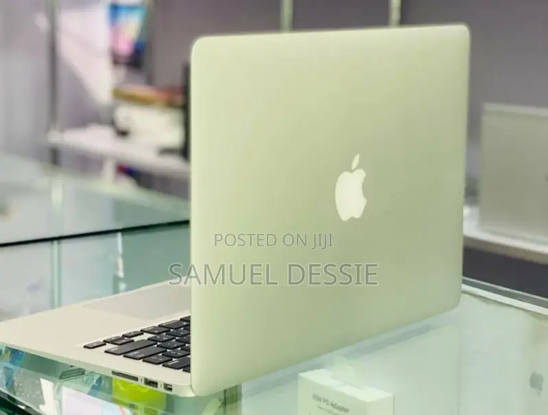 New Laptop Apple MacBook Air 2017 8GB Intel Core I5 SSD 256GB