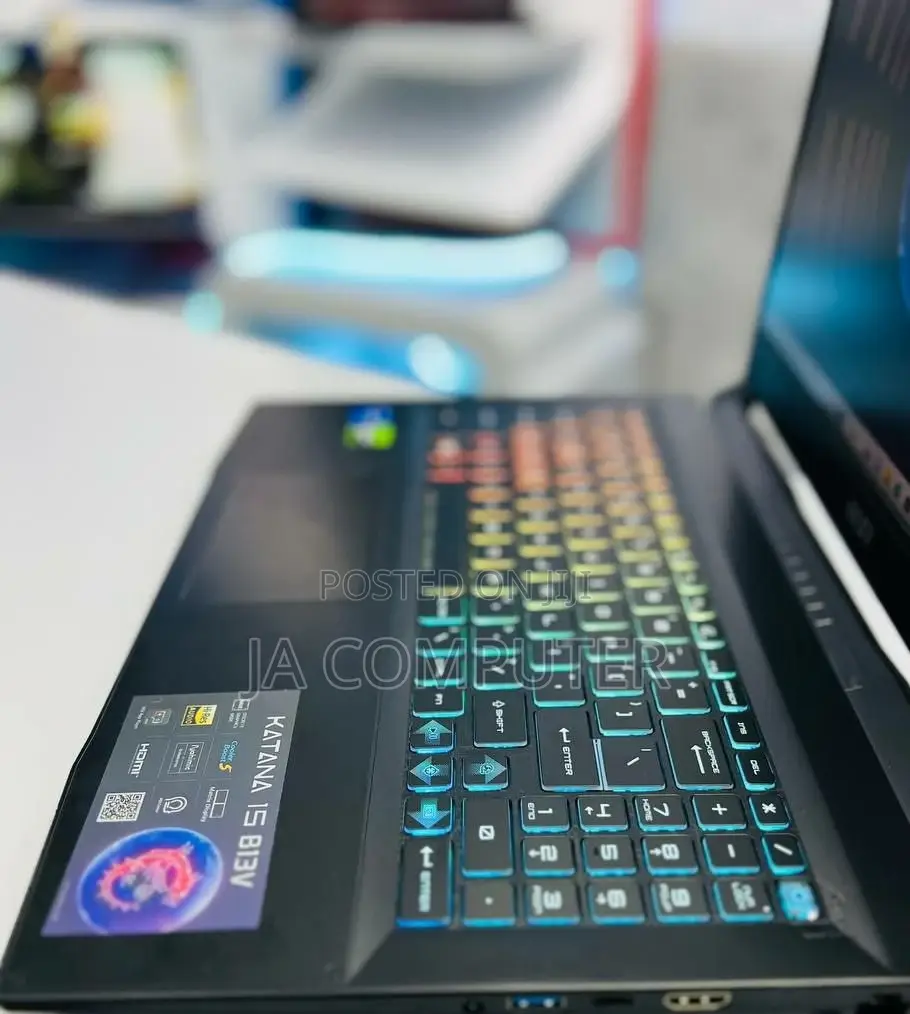 New Laptop MSI Katana 15 16GB Intel Core I7 SSD 512GB