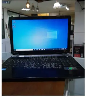 Laptop Toshiba Satellite C850 4GB Intel Core I3 HDD 500GB