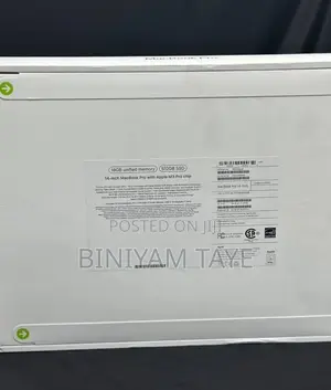 New Laptop Apple MacBook Pro 18GB Apple M3 Pro SSD 512GB