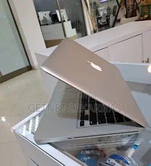 New Laptop Apple MacBook Pro 2012 8GB Intel Core 2 Duo HDD 500GB