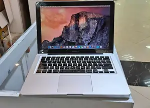 New Laptop Apple MacBook Pro 2012 8GB Intel Core 2 Quad HDD 500GB