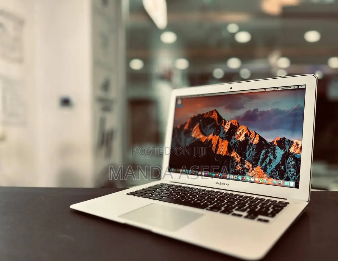 New Laptop Apple MacBook Air 2015 8GB Intel Core I7 SSD 512GB
