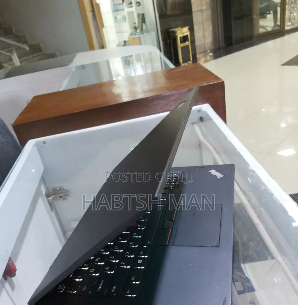 New Laptop Lenovo ThinkPad Yoga 16GB Intel Core I5 SSD 512GB