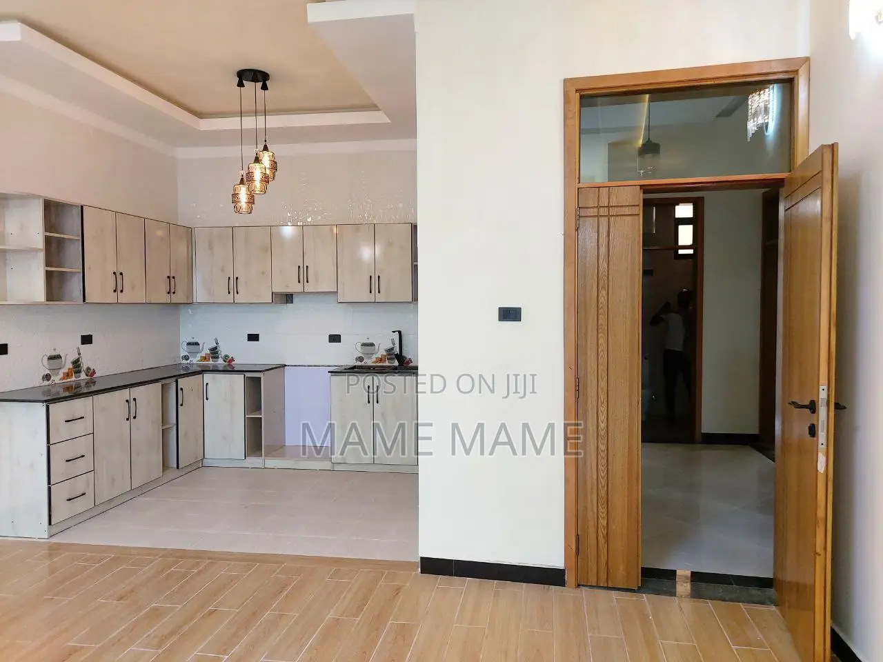 5bdrm Villa in Addis Abeba, Bole for sale