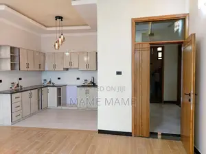 5bdrm Villa in Addis Abeba, Bole for sale