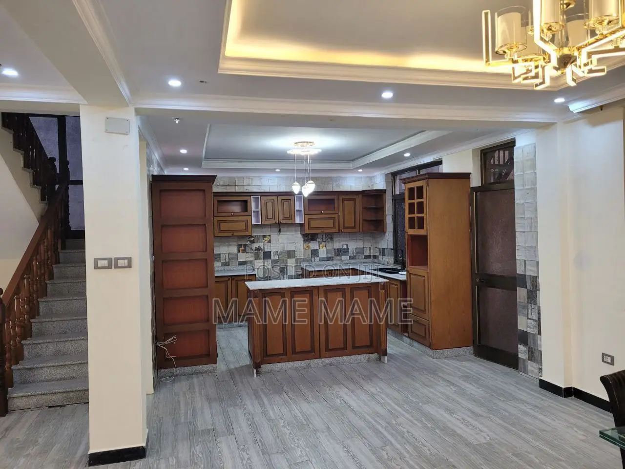 6bdrm House in Addis Abeba, Bole for sale