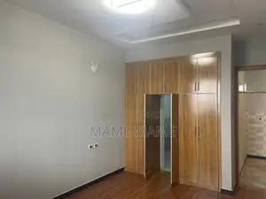 5bdrm Villa in Addis Abeba, Bole for sale