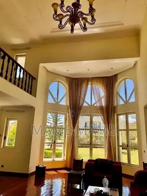 9bdrm House in Legt Afo, Bole for sale