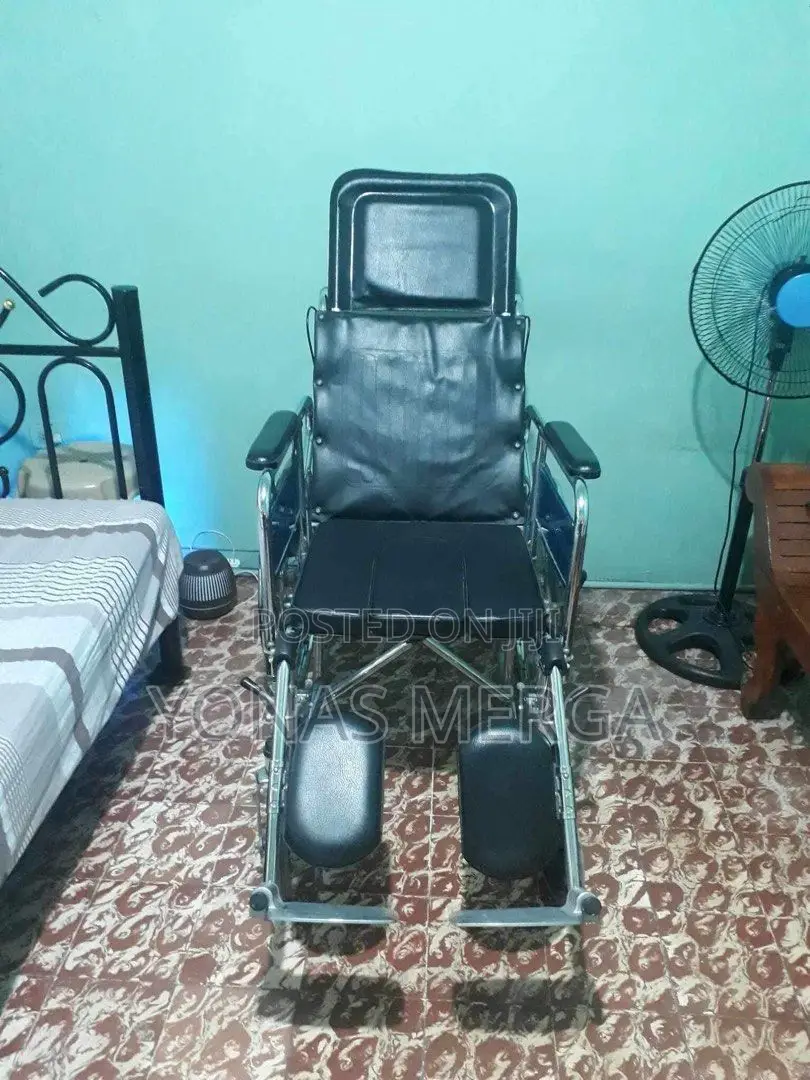 RECLINING COMMODE CHAIR!!BrandnewHigh Quality
Heavy Duty