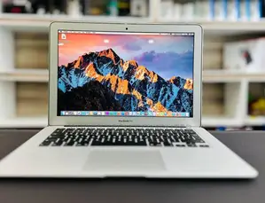New Laptop Apple MacBook Air 2015 8GB Intel Core I7 SSD 512GB