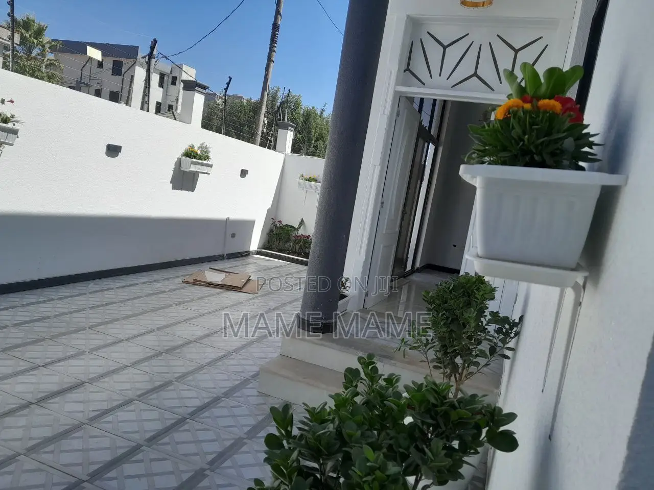 5bdrm Villa in Addis Abeba, Bole for sale