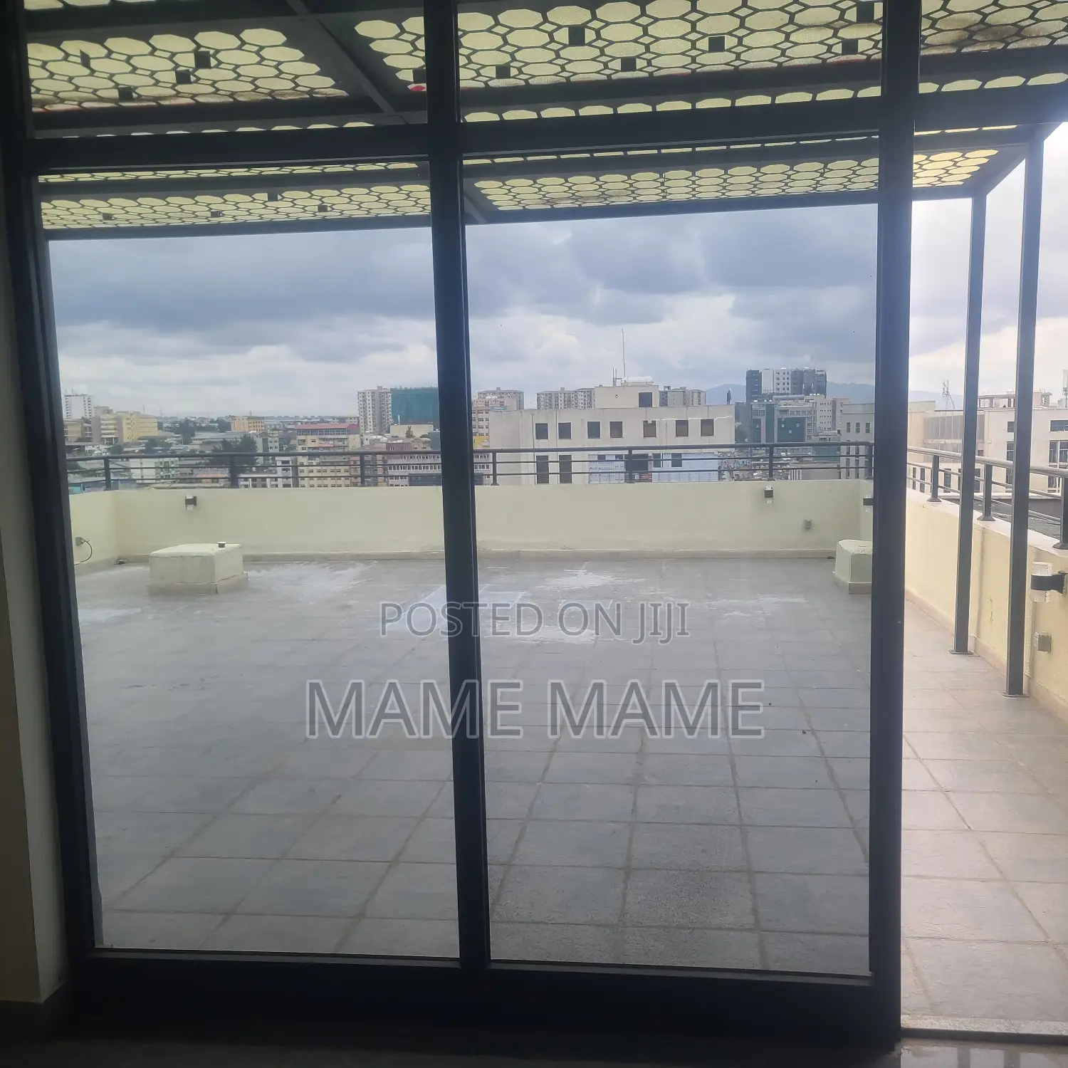 4bdrm Penthouse in Addis Abeba, Bole for rent