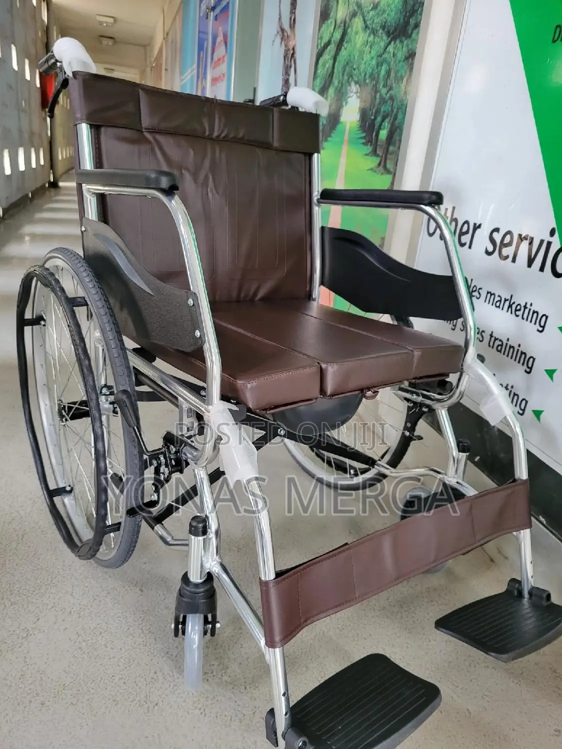 Medical Wheelchair/Toilet Wheelchair_46cm Seat Width