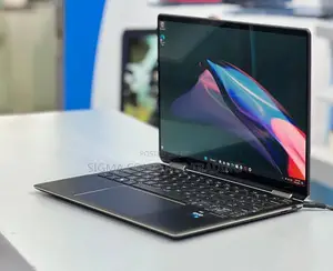 New Laptop HP Spectre 16GB Intel Core I7 SSD 1T