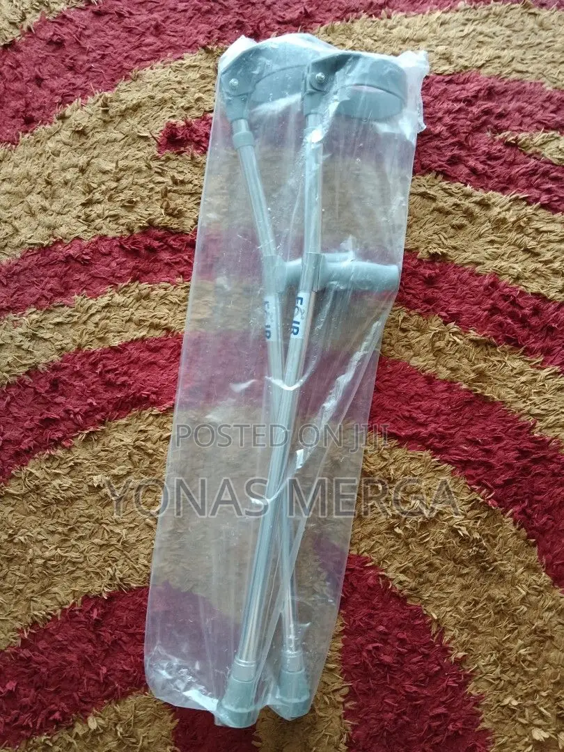 ELBOW CRUTCHES (Fair Medical SDN Bhd)