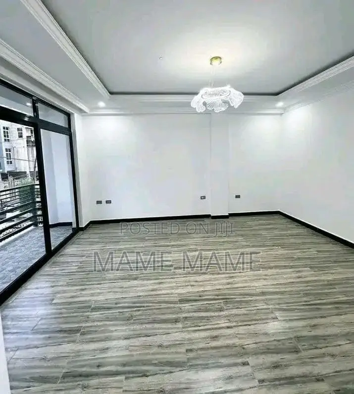 5bdrm Villa in Addis Abeba, Bole for sale