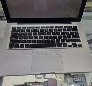 Laptop Apple MacBook 2012 8GB Intel Core I5 SSD 256GB