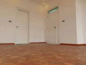 8bdrm House in Addis Abeba, Bole for sale