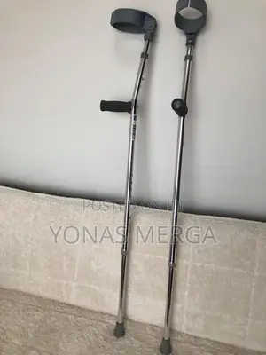 Crutches Adult (Pair), Lightweight Folding Walking