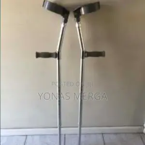Crutches /Walking Crutches W/Comfortable Grip for Adults