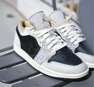Air Jordan 1 Low