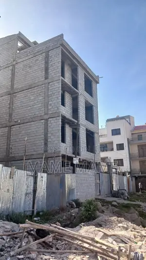 5bdrm House in Addis Abeba, Bole for sale