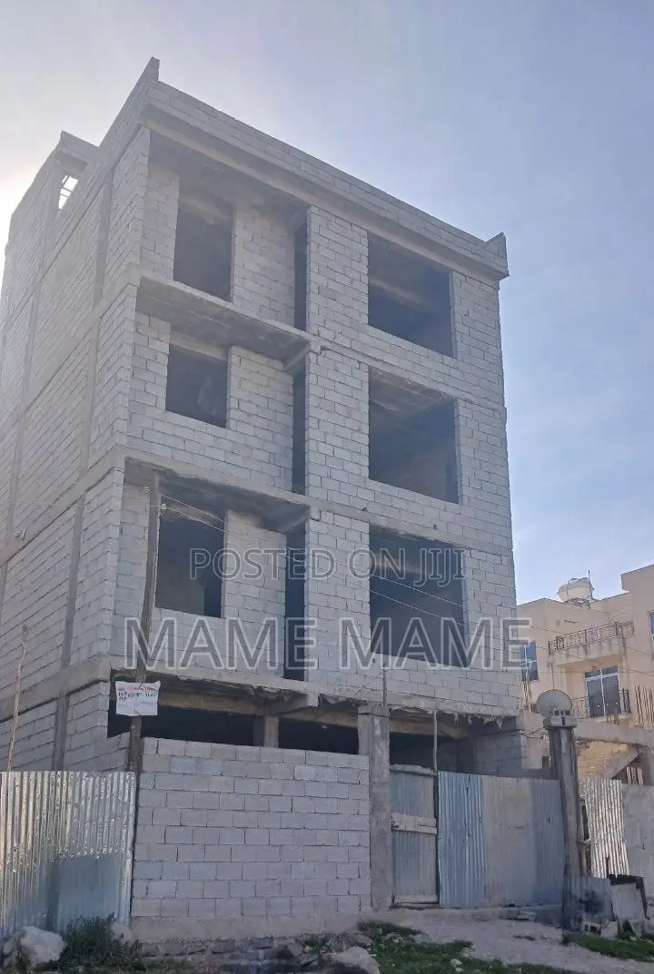 5bdrm House in Addis Abeba, Bole for sale
