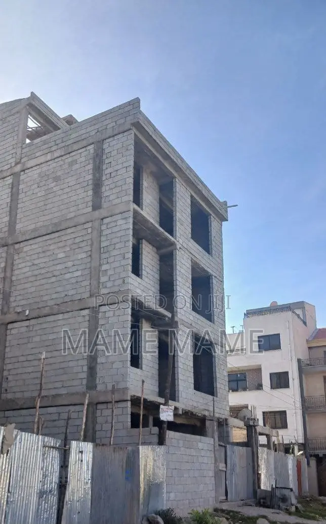 5bdrm House in Addis Abeba, Bole for sale