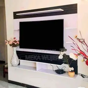 የቤቶ ውበት Tv Stand