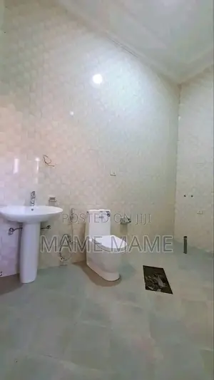 3bdrm Villa in Addis Abeba, Bole for sale
