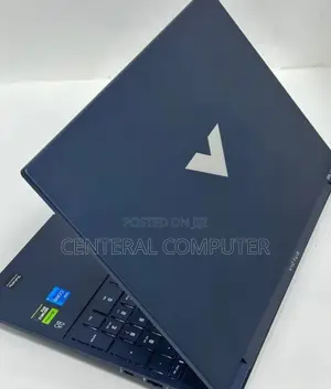 New Laptop HP 14-Dq1025cl 8GB Intel Core I5 SSD 512GB
