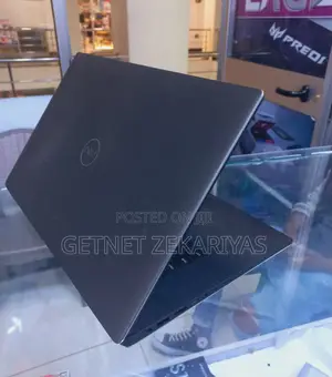 New Laptop Dell Precision 15 5520 32GB Intel Core I9 SSD 512GB
