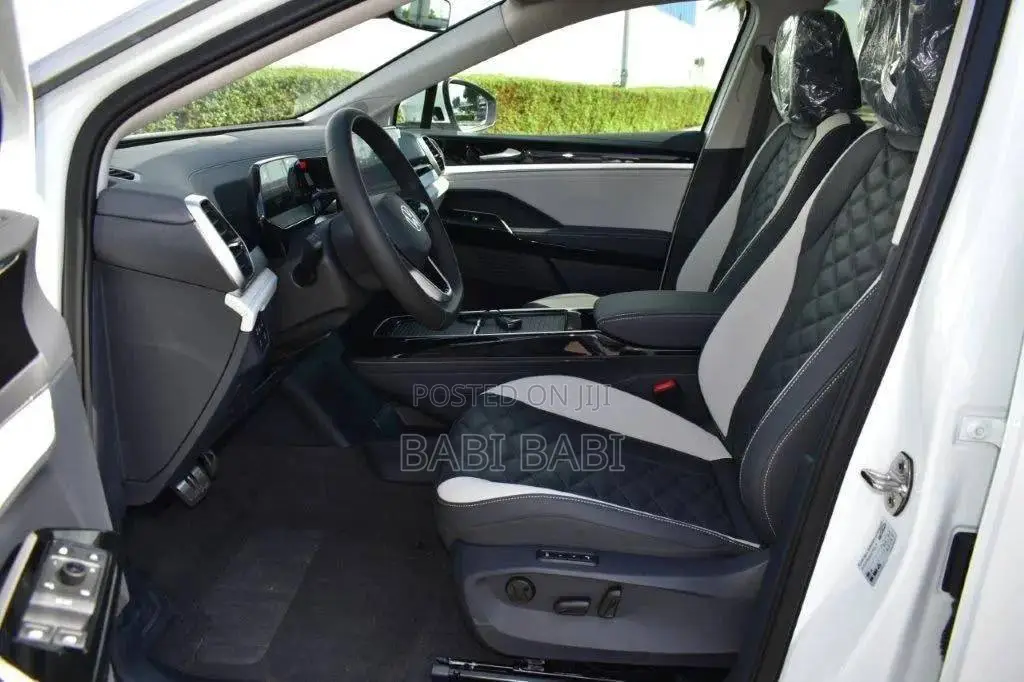 New Volkswagen ID.6 2024 White