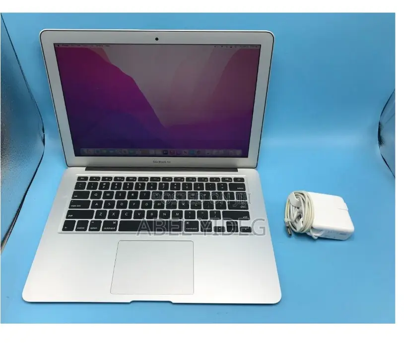 New Laptop Apple MacBook Air 2013 6GB Intel Core I5 SSD 128GB