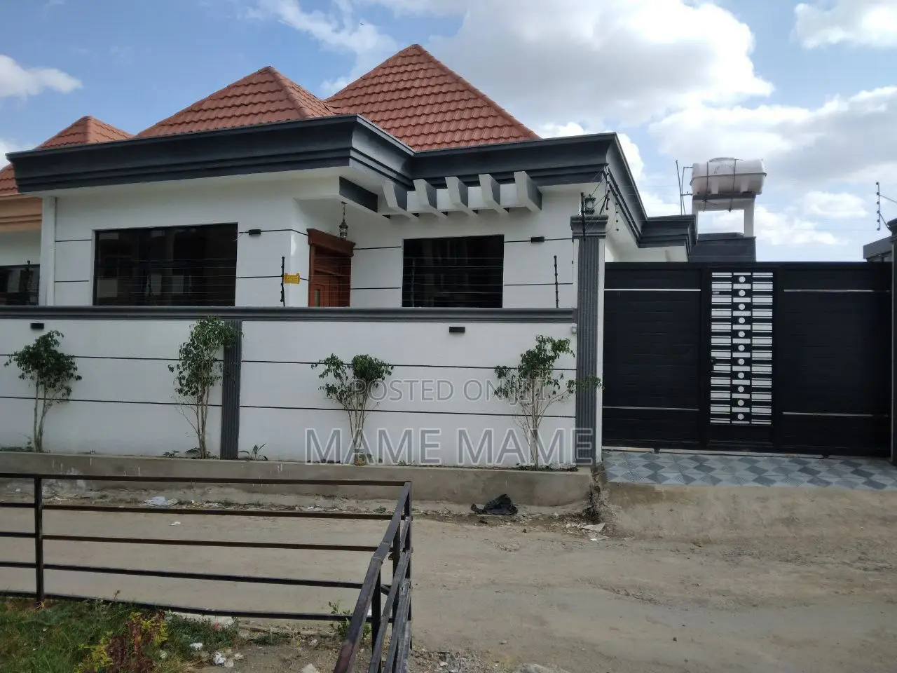5bdrm Villa in Addis Abeba, Bole for sale